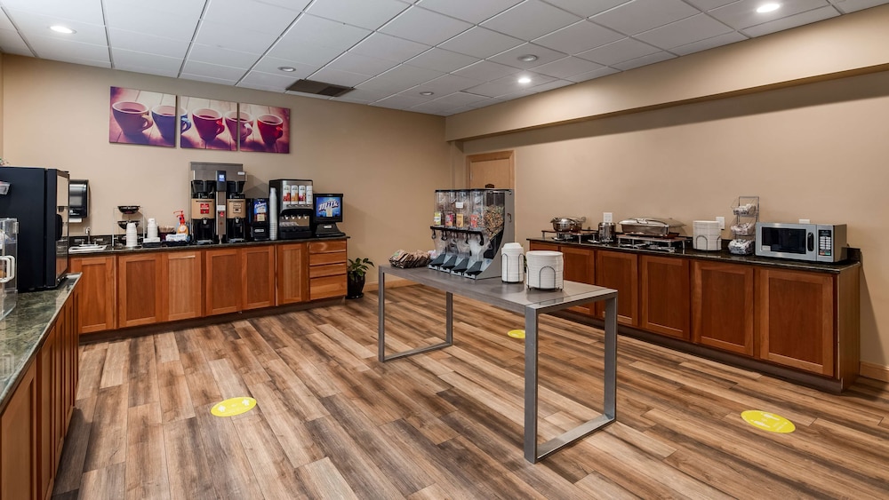 Best Western Plus Windjammer Inn & Conference Center 30/46