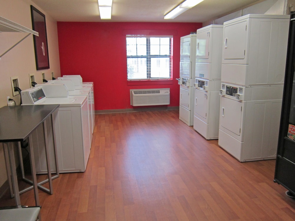 Studio 6 Corporate Extended Stay Rochester Henrietta NY 36/59
