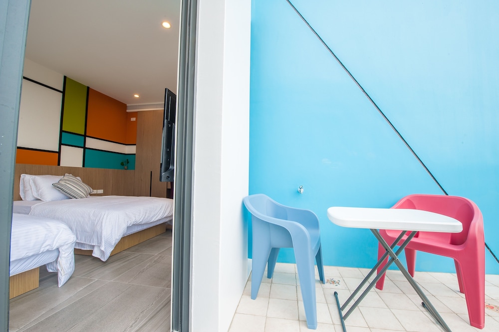 Xiang Xiang B&B 18/29