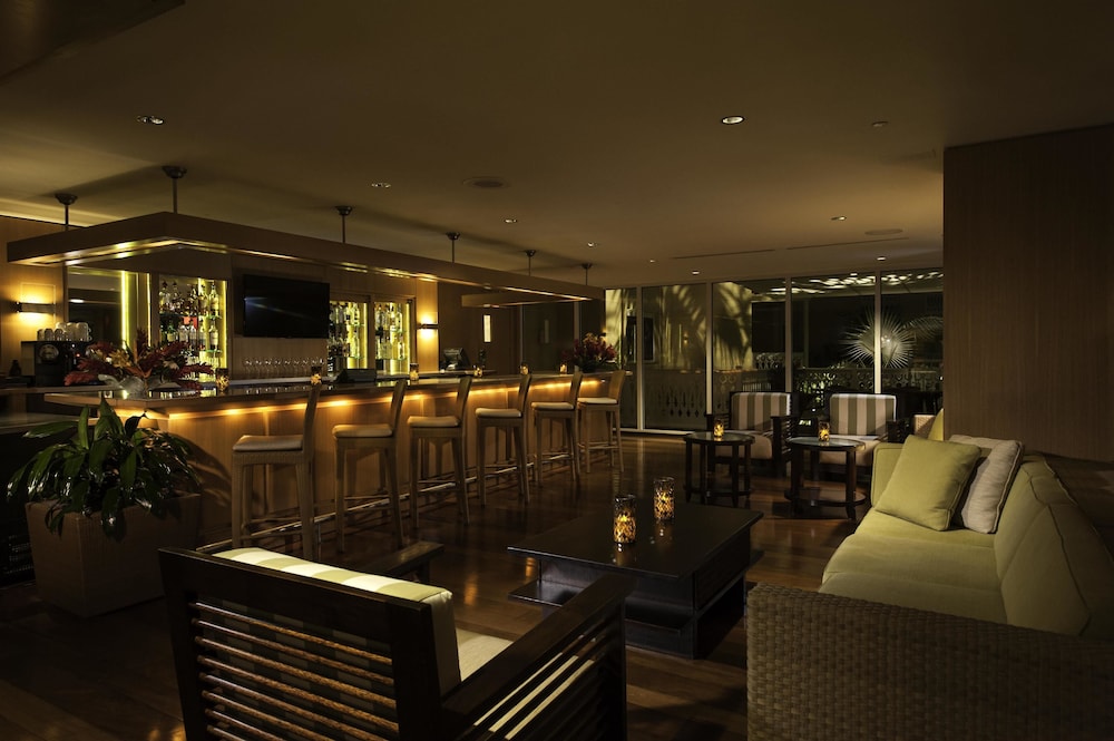 Edgewater Beach Hotel 37/64