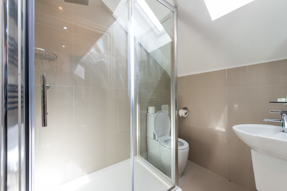 Royal Princes Suites 34/37