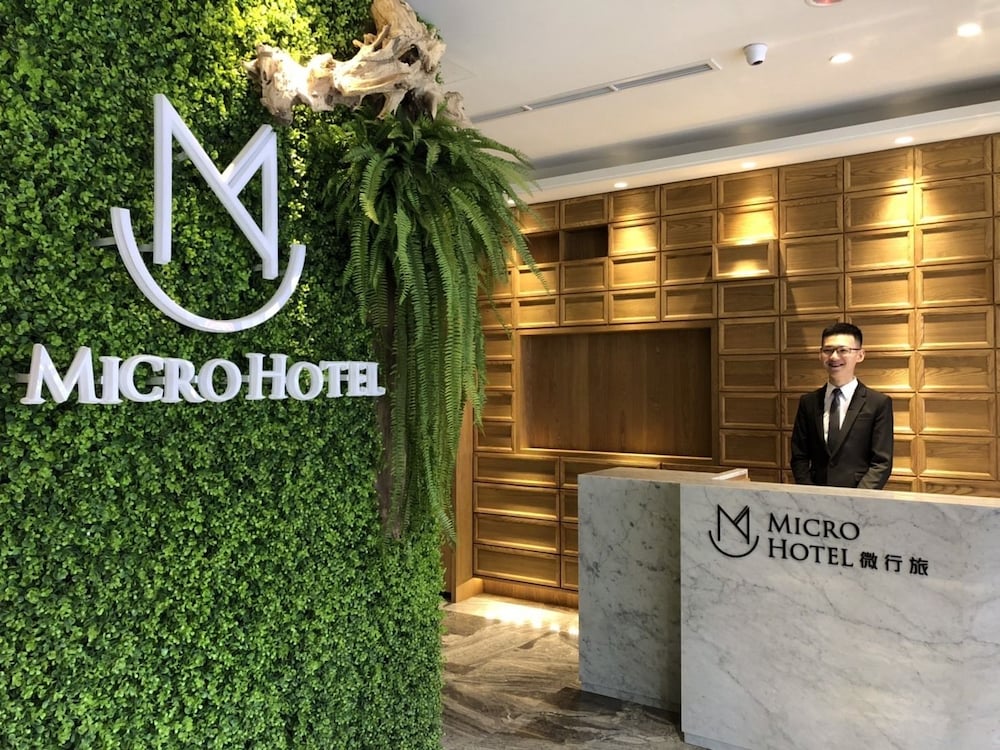 Micro Hotel 2/27