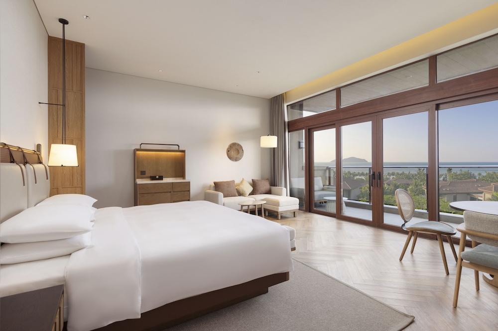 Grand Hyatt Shenzhou Peninsula 16/50