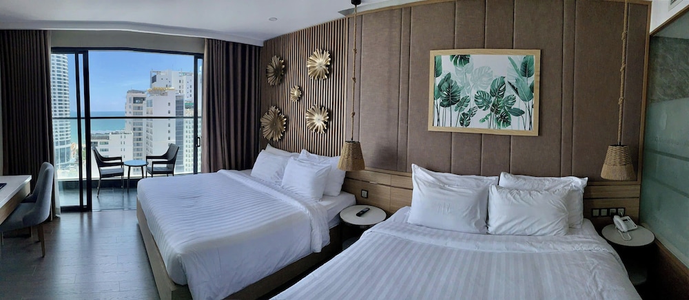 Virgo Hotel 12/79