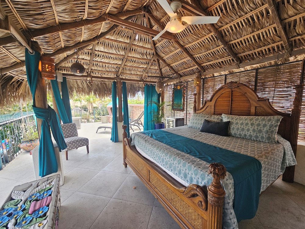 Cabo Inn Hotel 47/61