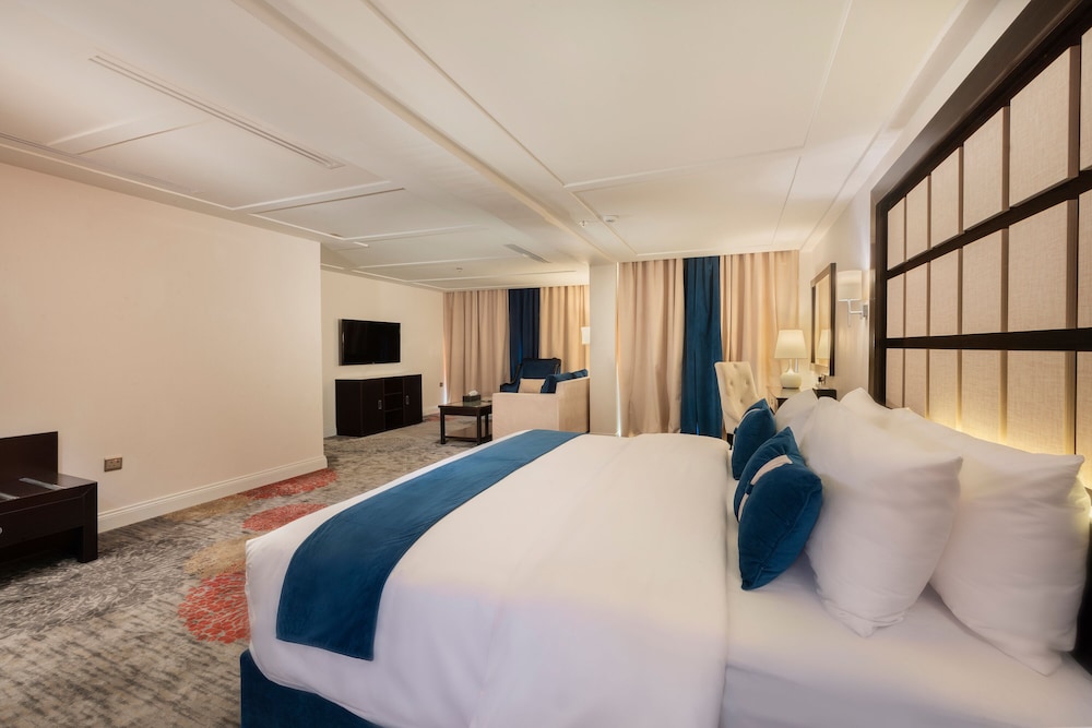 بلو إن(Blue Inn Hotel) 12/39