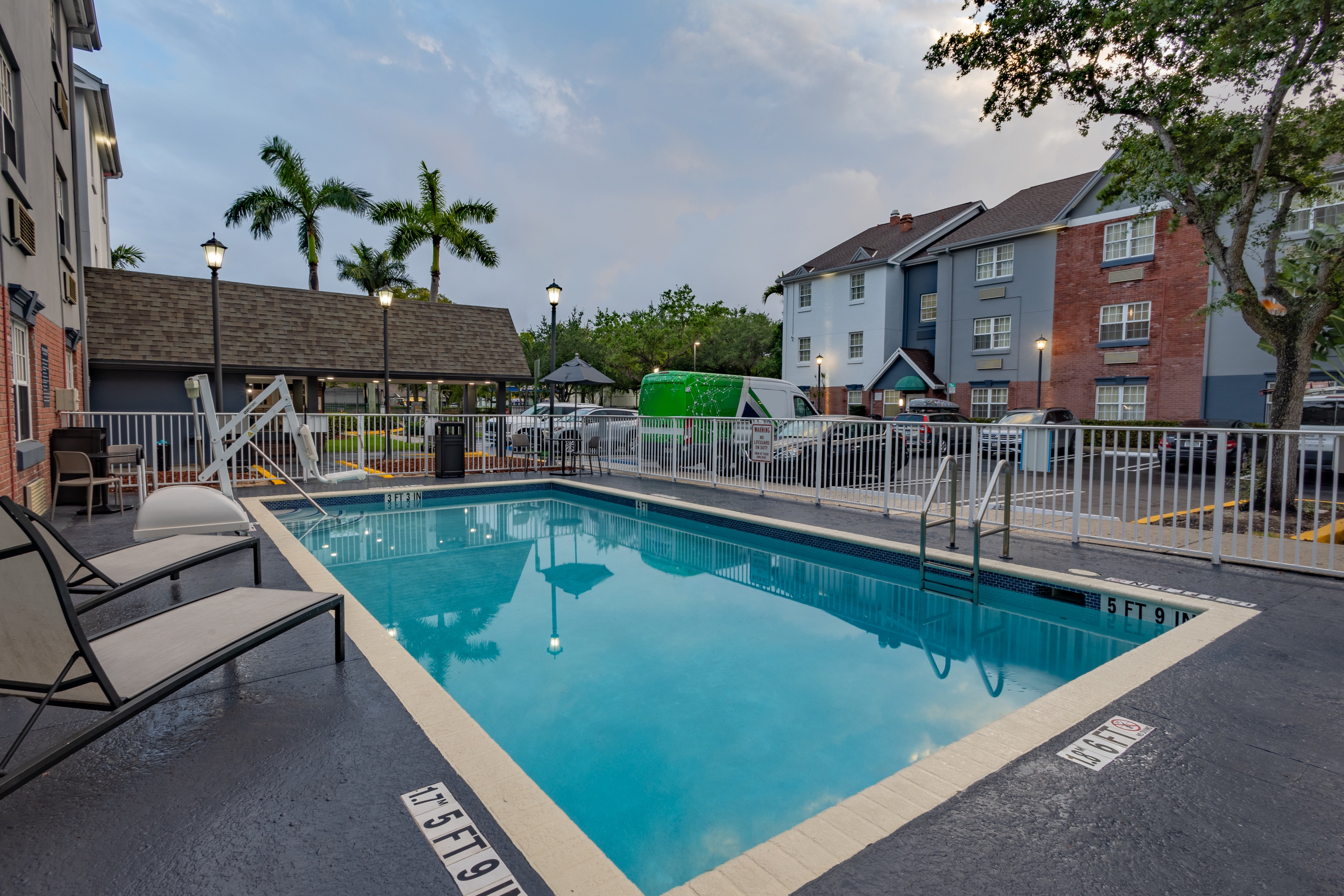 Towneplace Suites Miami Lakes 40/41
