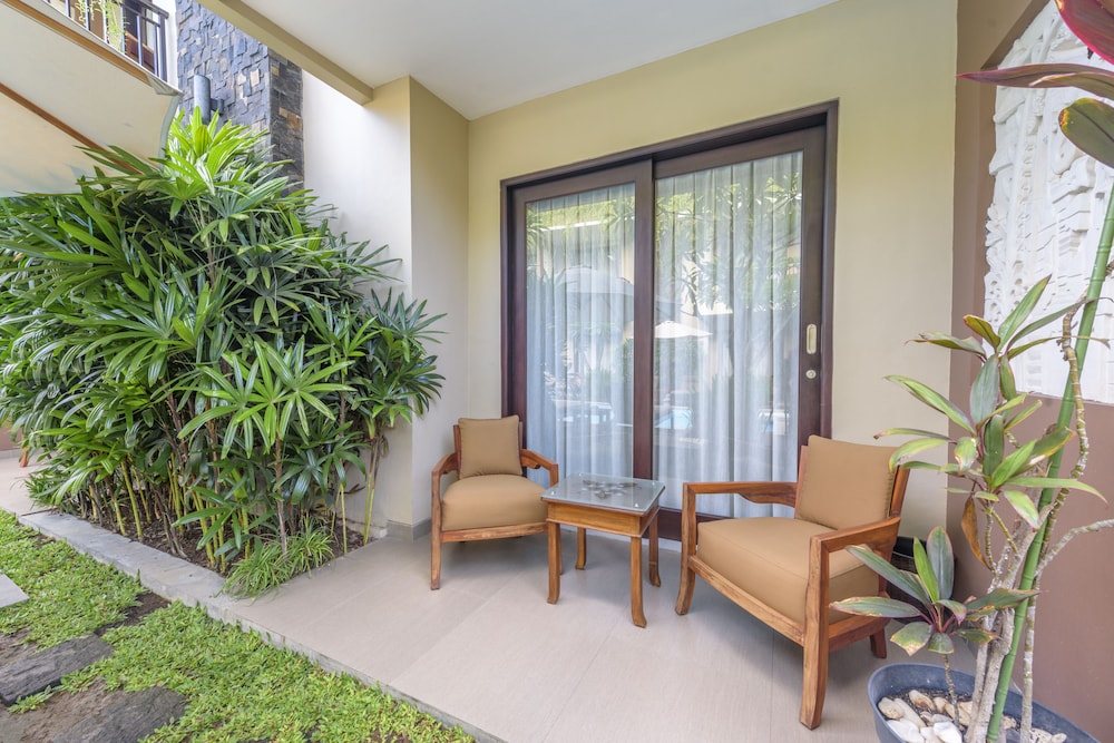 D Penjor Seminyak 38/54