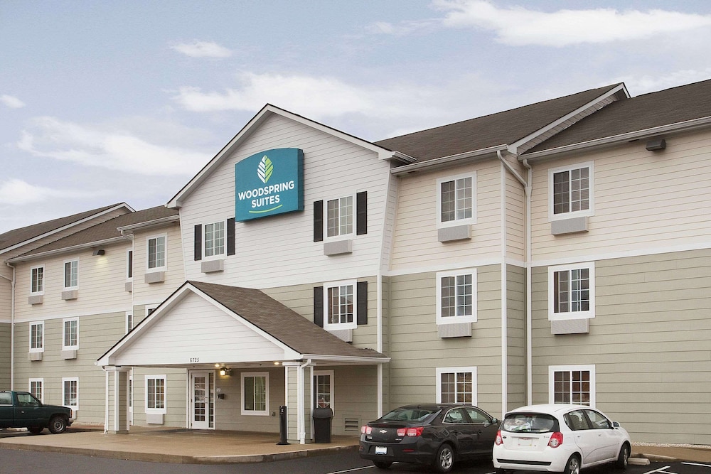 WoodSpring Suites Cincinnati Fairfield 19/22