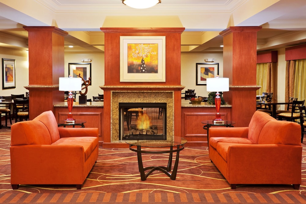 Holiday Inn Express Hotel and Suites Chehalis-Centralia 41/67