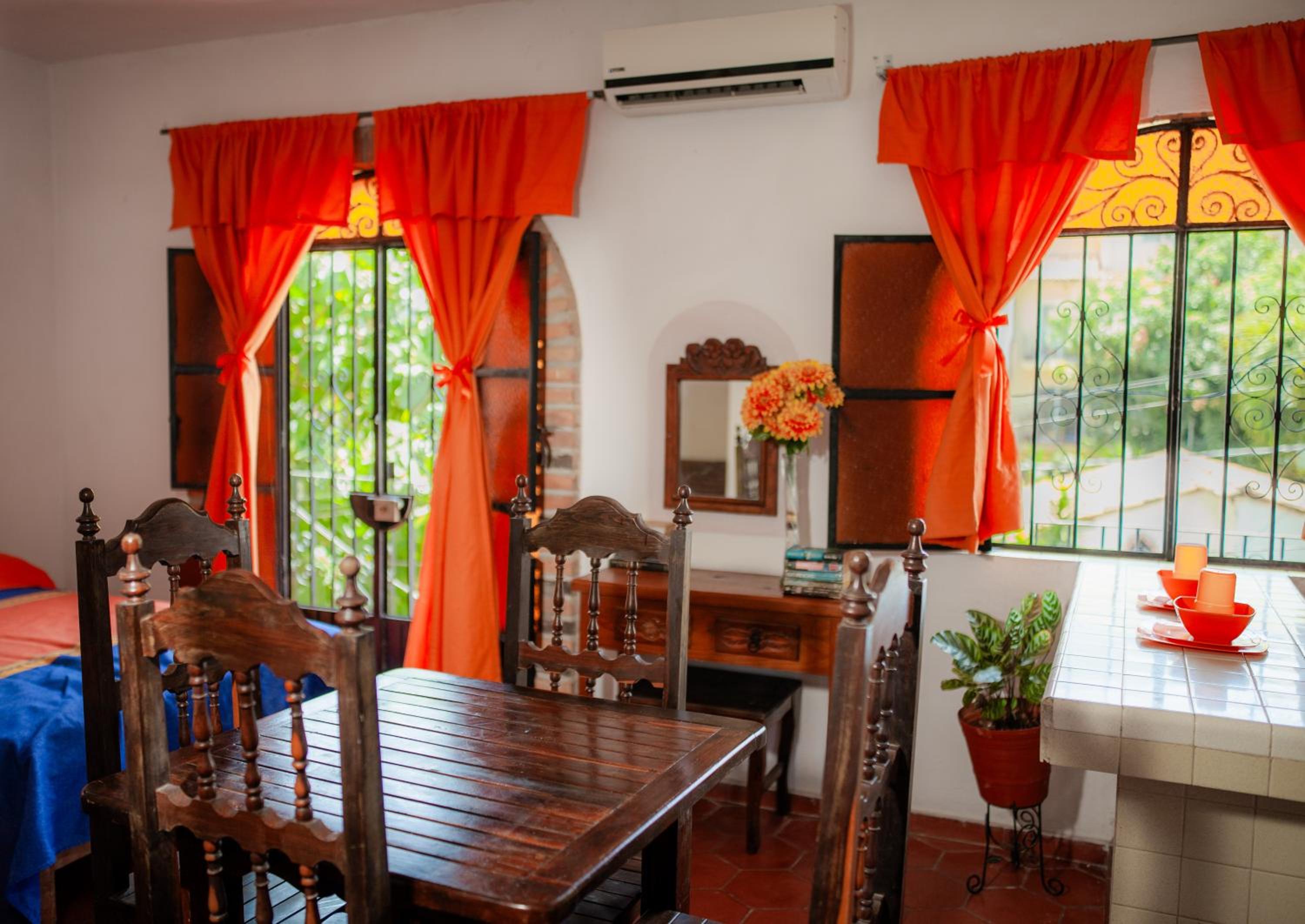 Hotel Azteca 20/26
