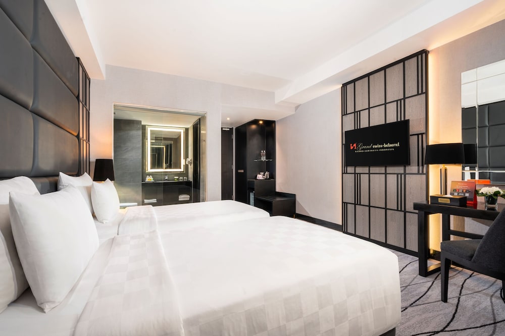 Grand Swiss-Belhotel Darmo 15/62