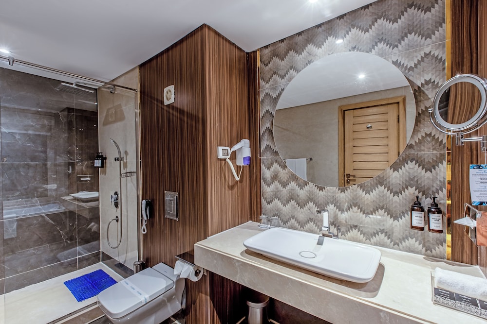 Sunrise Garden Beach Resort and Spa 72/72