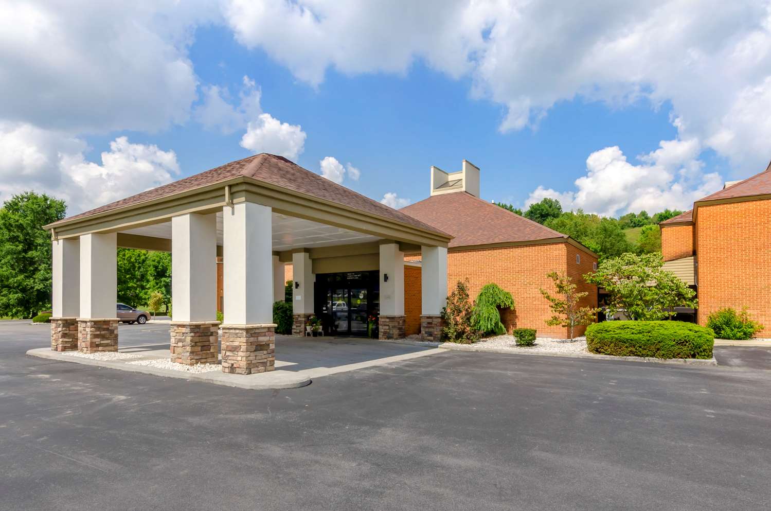 Comfort Inn Bluefield, VA 33/39