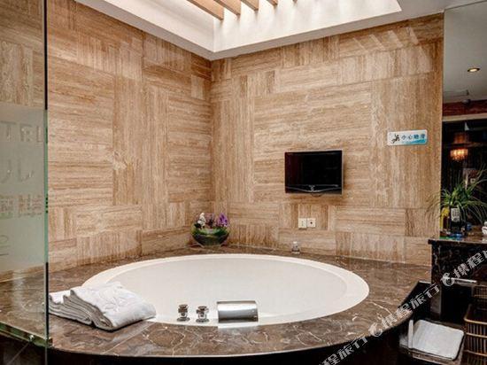 Guangzhou Sanyuanli Blue Coast Business Hotel 38/39