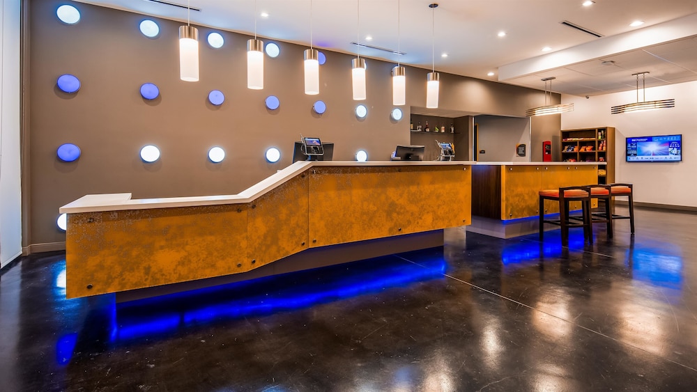 GLo Best Western DeSoto Dallas 4/34