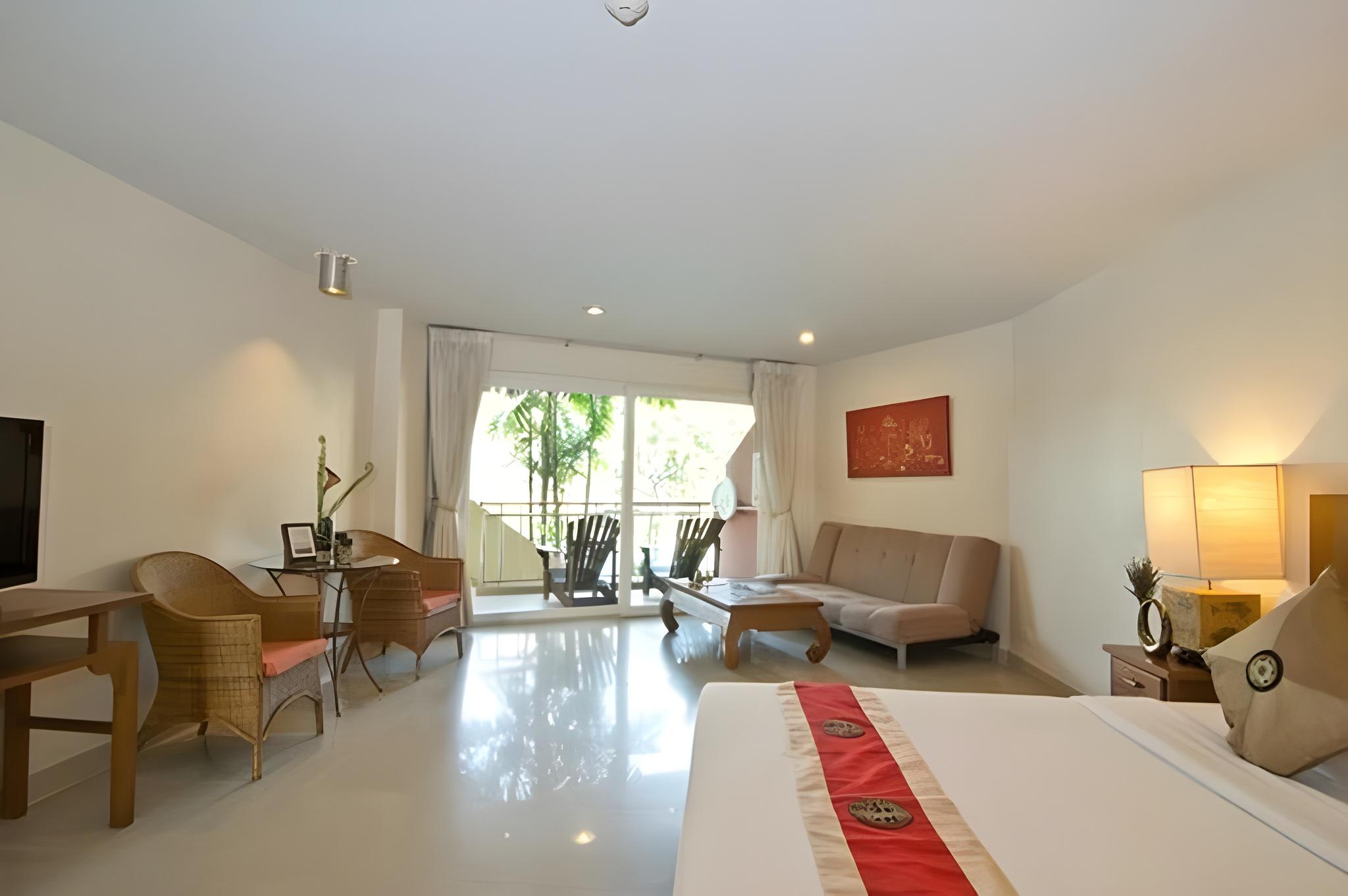 Deluxe, Double Bed, Pool Access