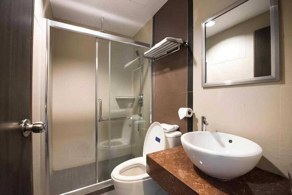Aston Boutec Hotel 37/42