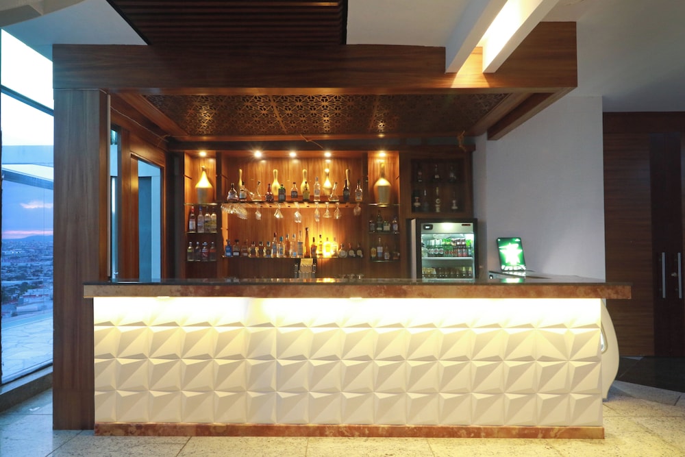 Holiday Inn Queretaro Zona Diamante 8/50