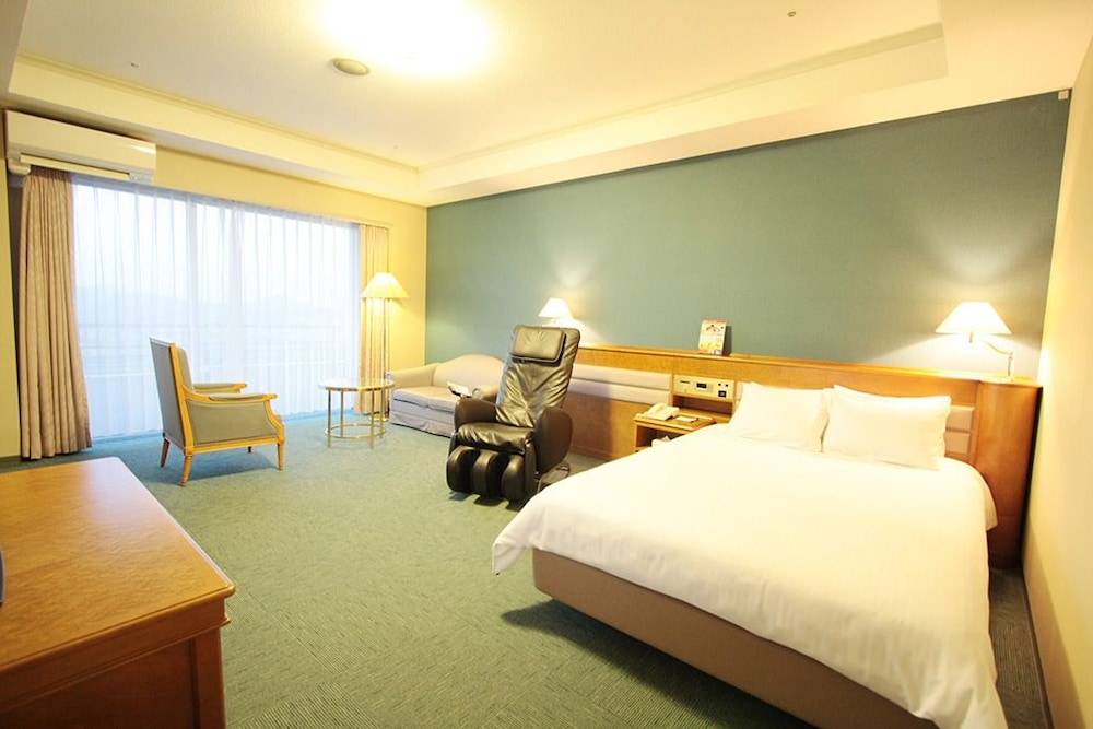 Sendai Hills Hotel 10/37