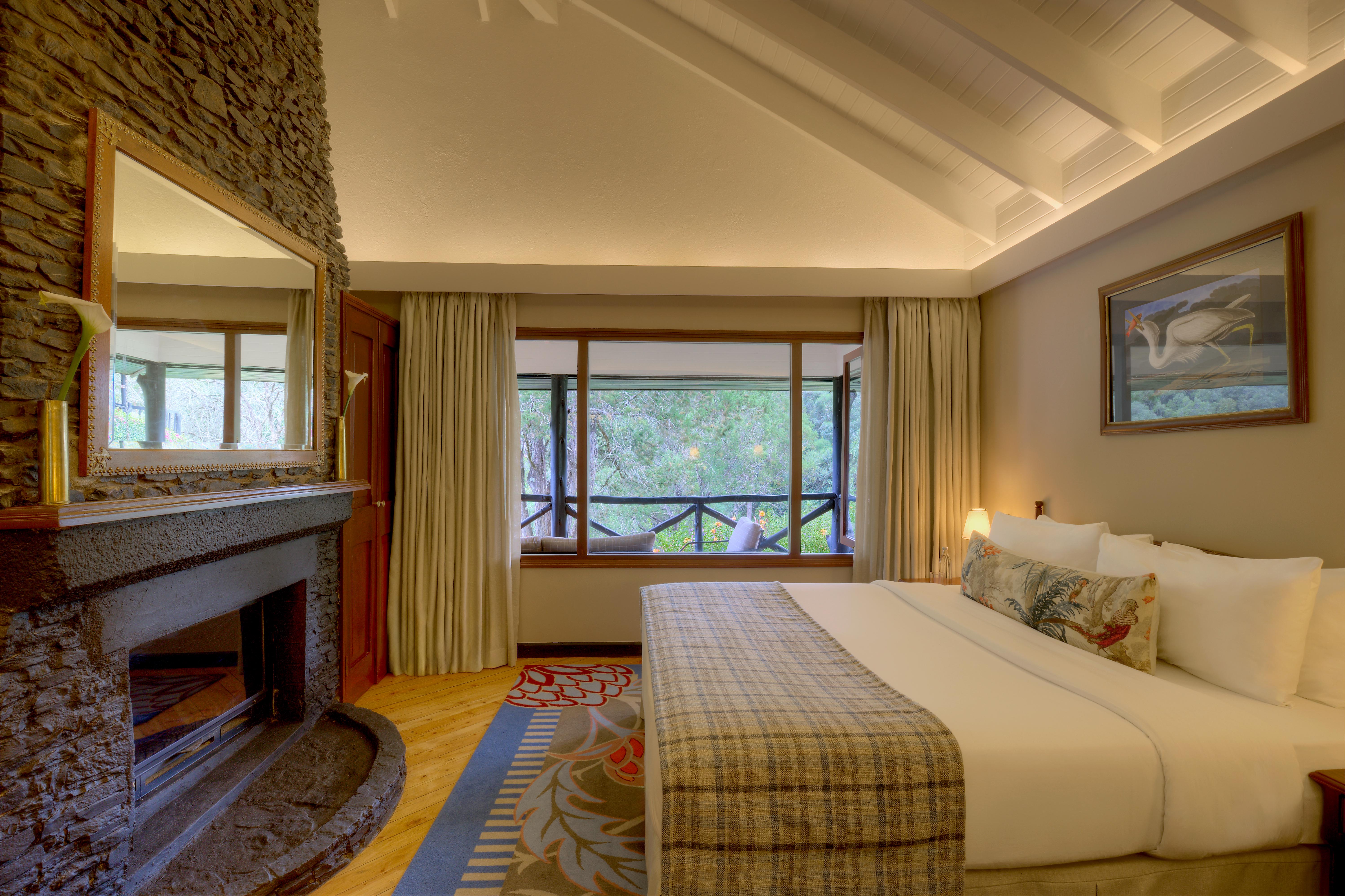 Suite, King Bed, Riverside