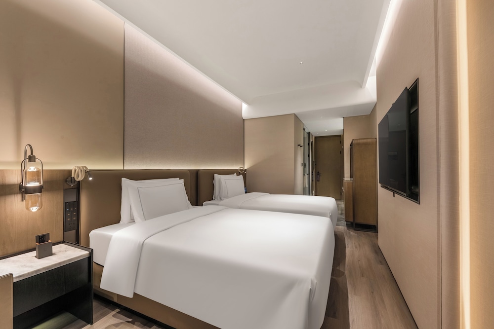 UrCove by HYATT Shenzhen Bay Mixc 26/58