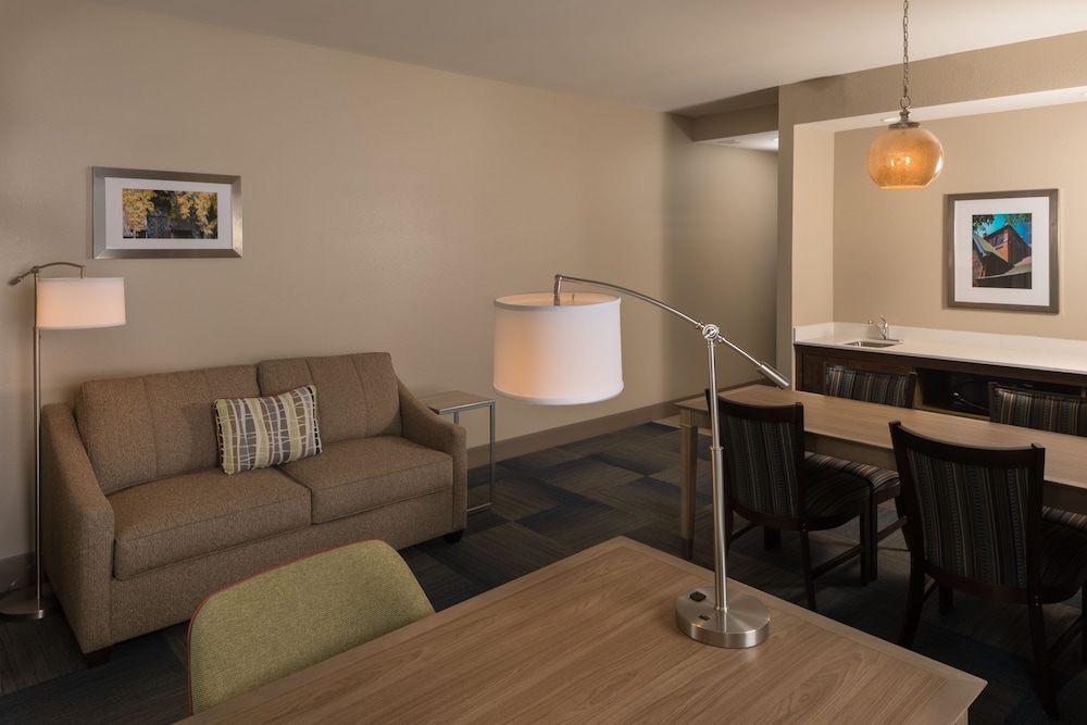 Hampton Inn Suites Asheville Biltmore Village 36/58