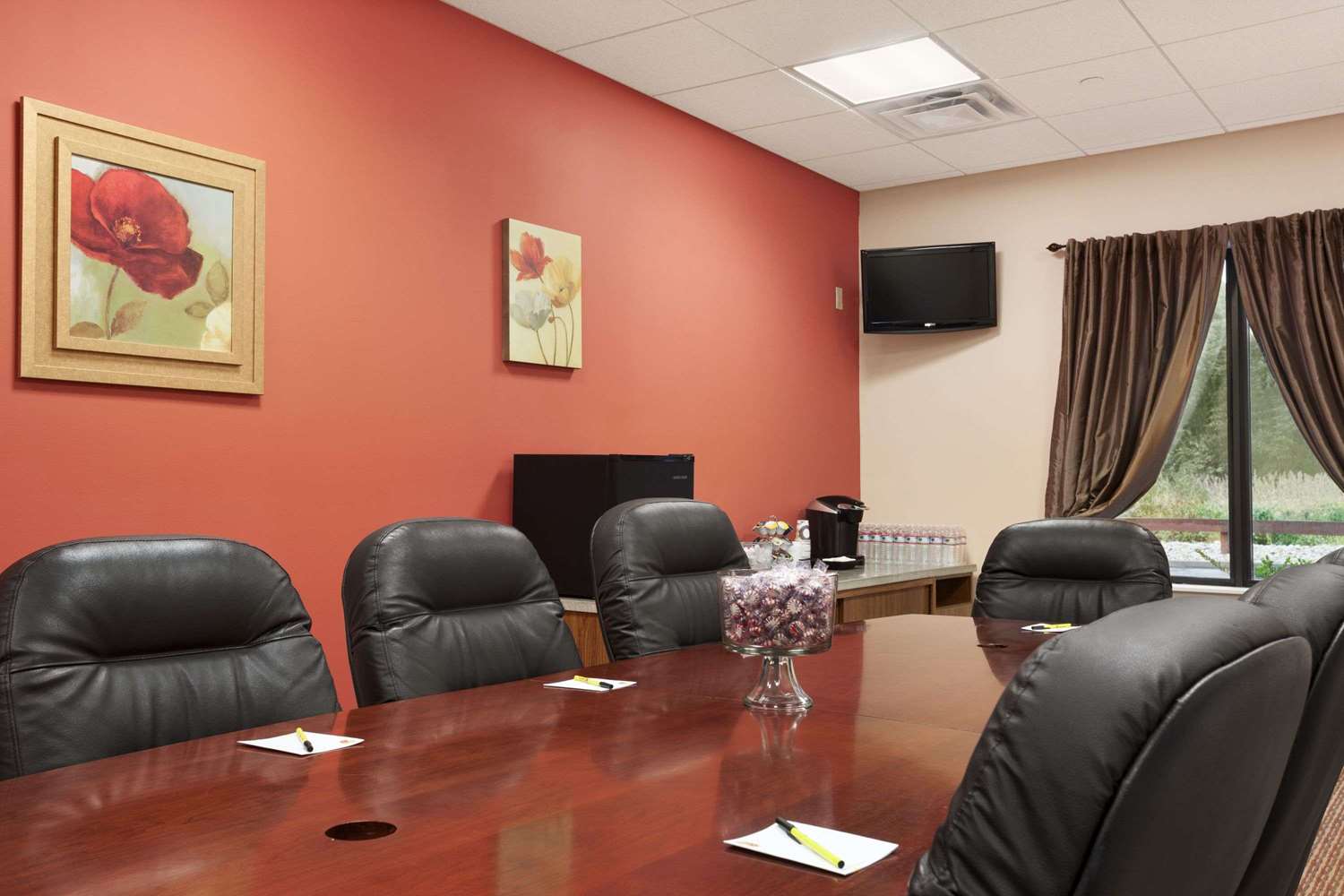 Super 8 by Wyndham Pennsville/Wilmington 15/20
