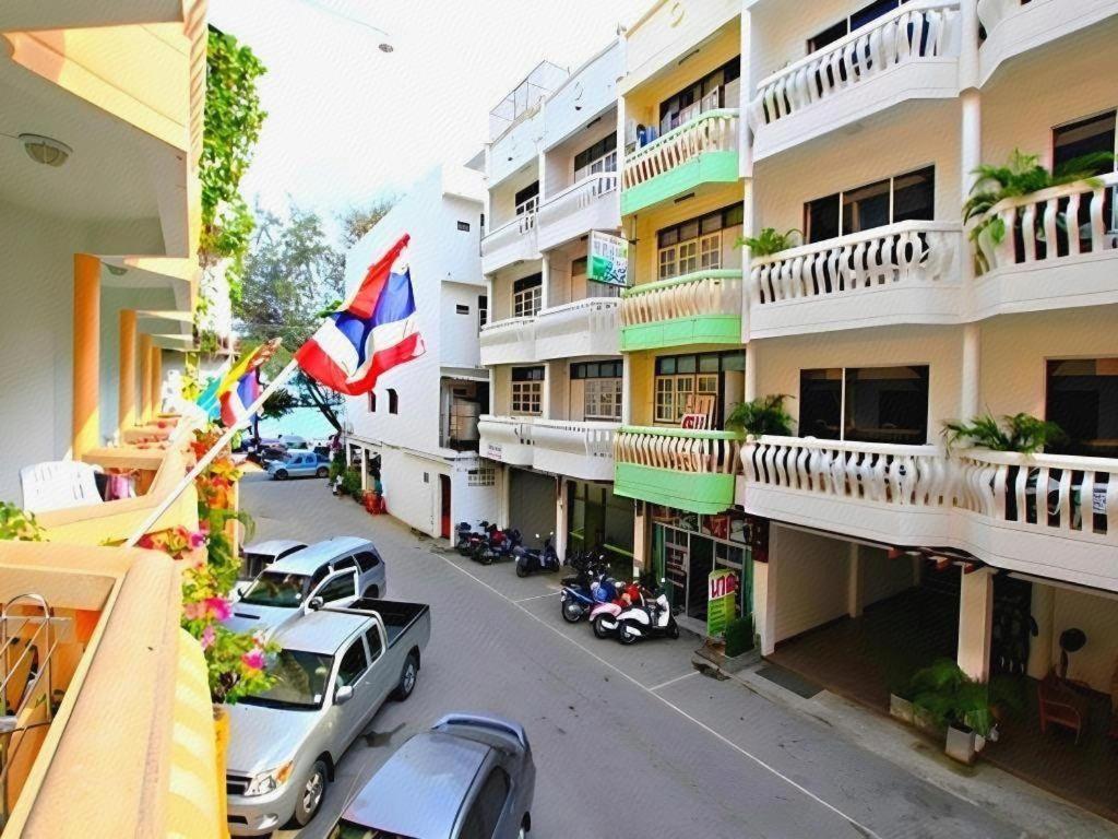 THE PAISIRI HOTEL 36/47