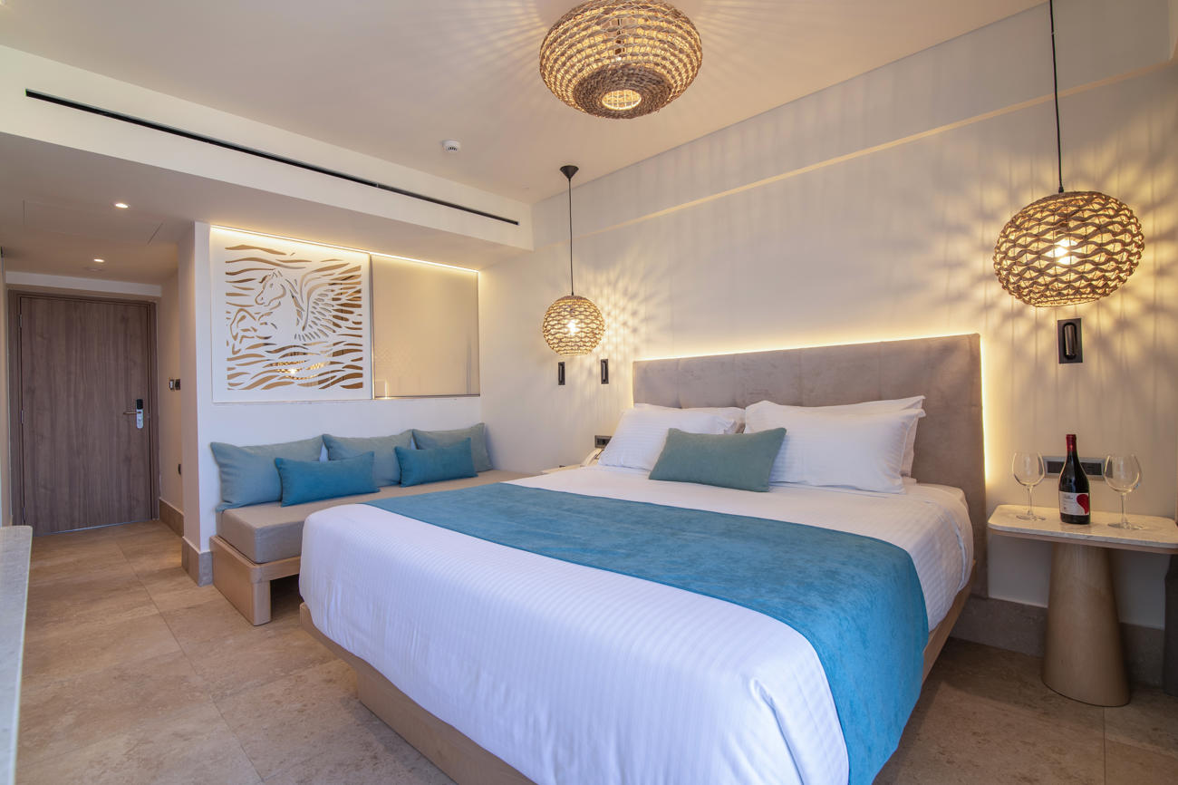Pegasos Deluxe Beach Hotel 29/113