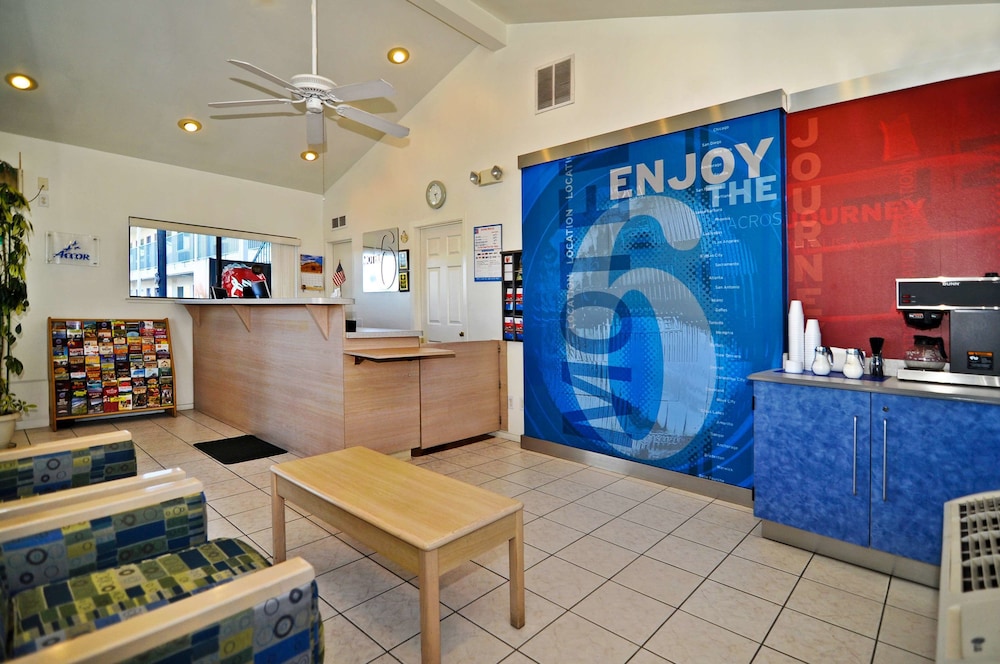 Motel6 Willows, CA 8/60