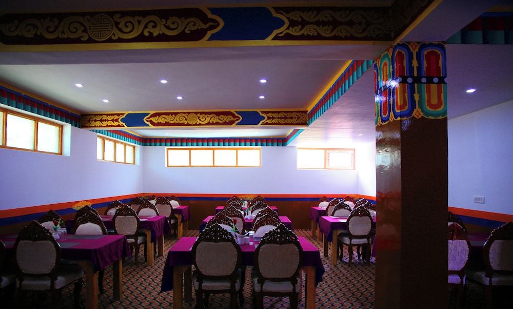 Hotel Ladakh Imperial 17/27