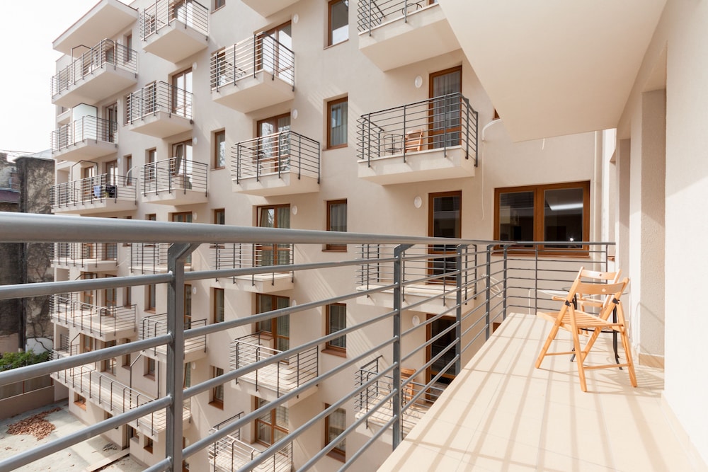 Maple Tree Apartments 3/46