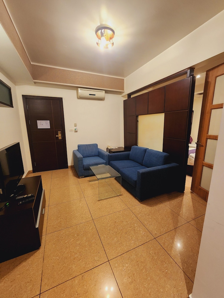 Lavender Home Hotel 47/56