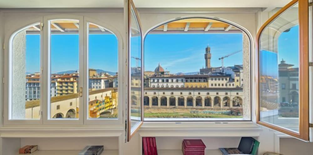 Dreams Over Ponte Vecchio 13/34