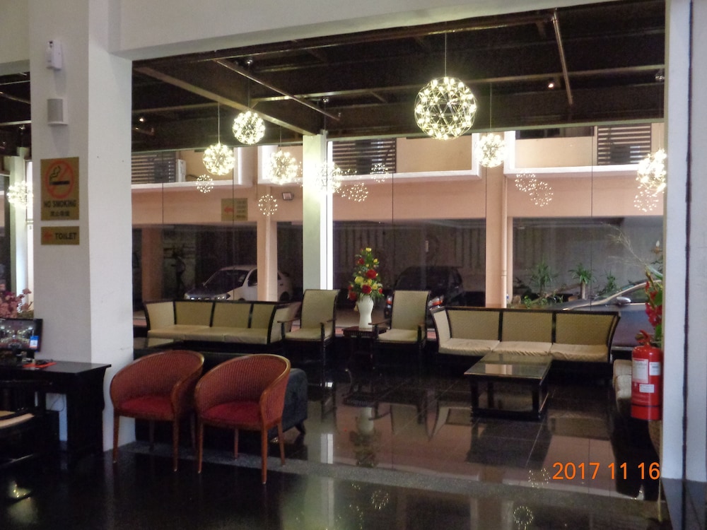 La Boss Hotel 40/56