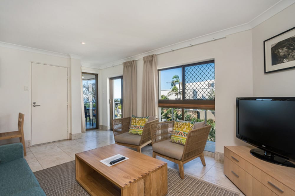 Bayview Beachfront Apartments 25/50