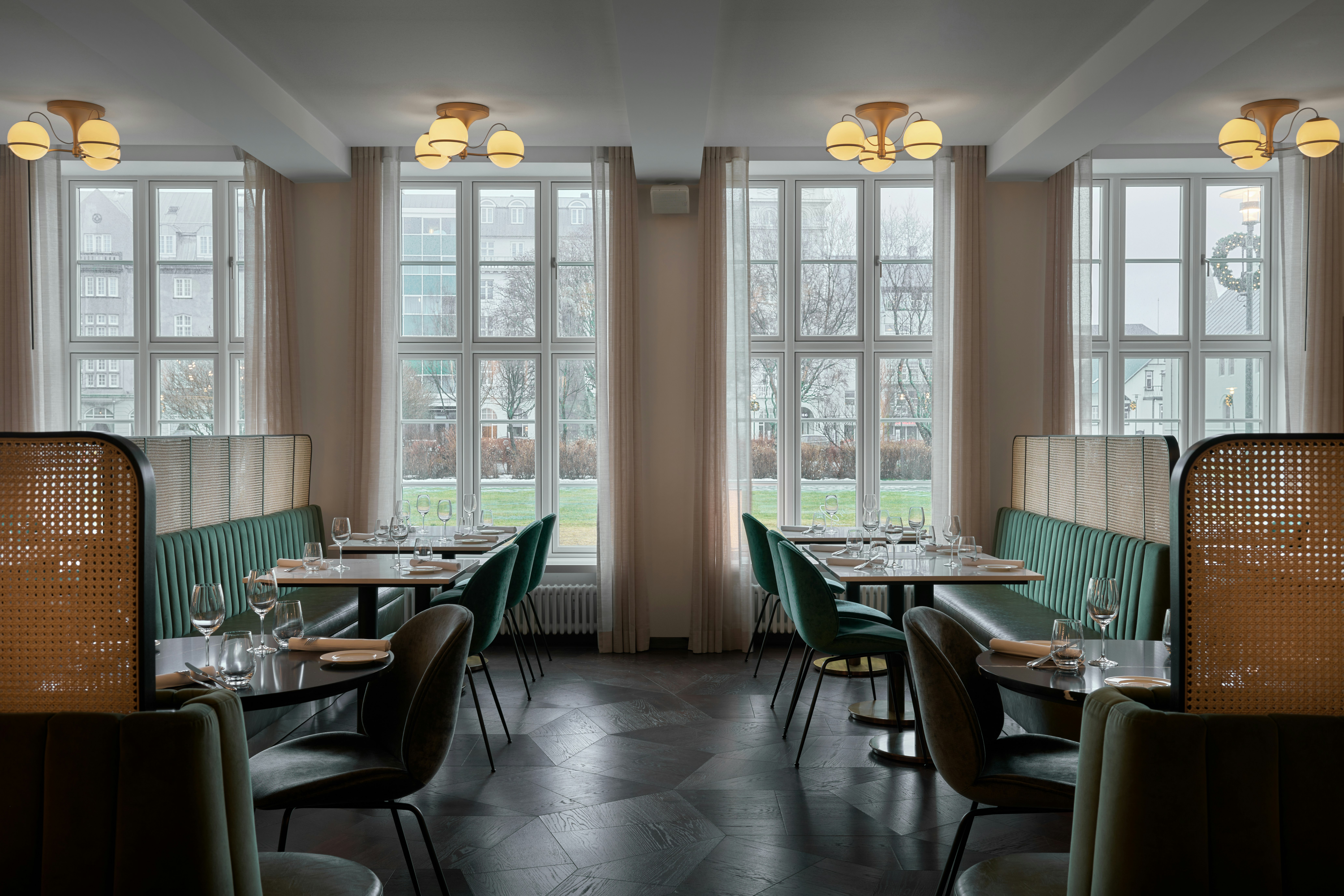 Iceland Parliament Hotel, Curio Collection by Hilton 23/31