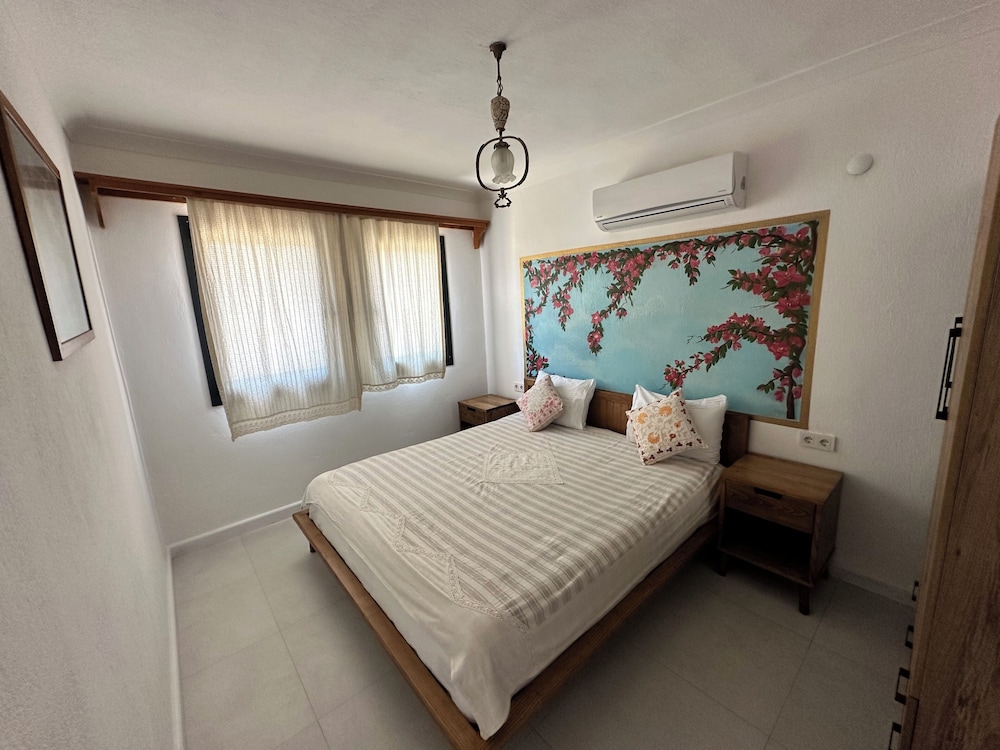 Eski Datca Otel 13/70