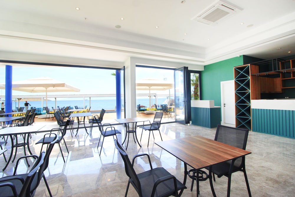 Acropol of Bodrum Beach Hotel 23/36