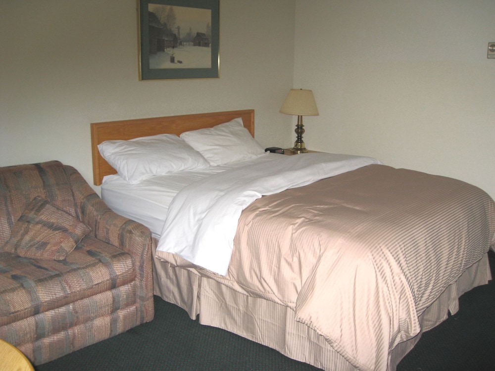 Colonial Inn 12/62