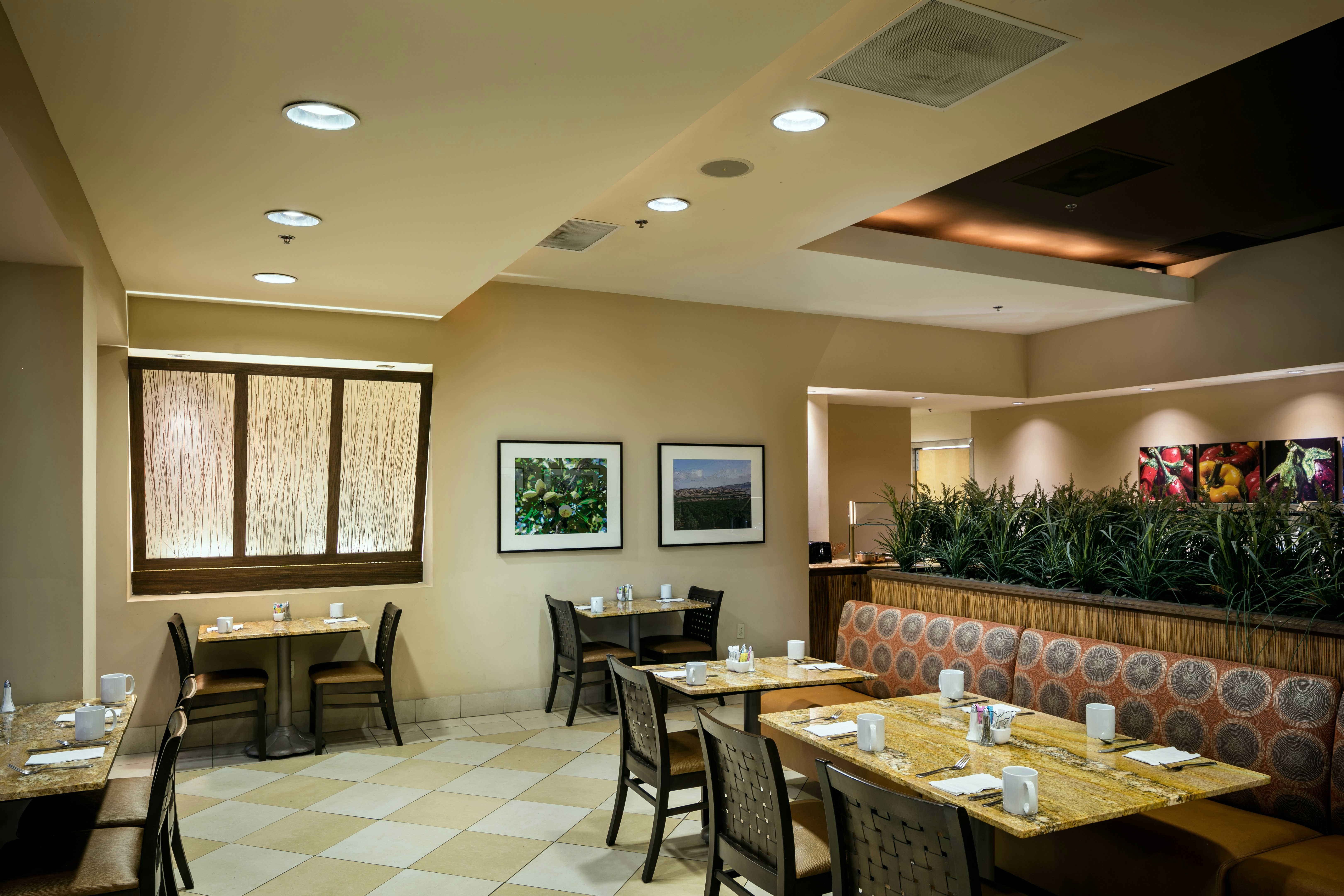 Hilton Stockton 39/51