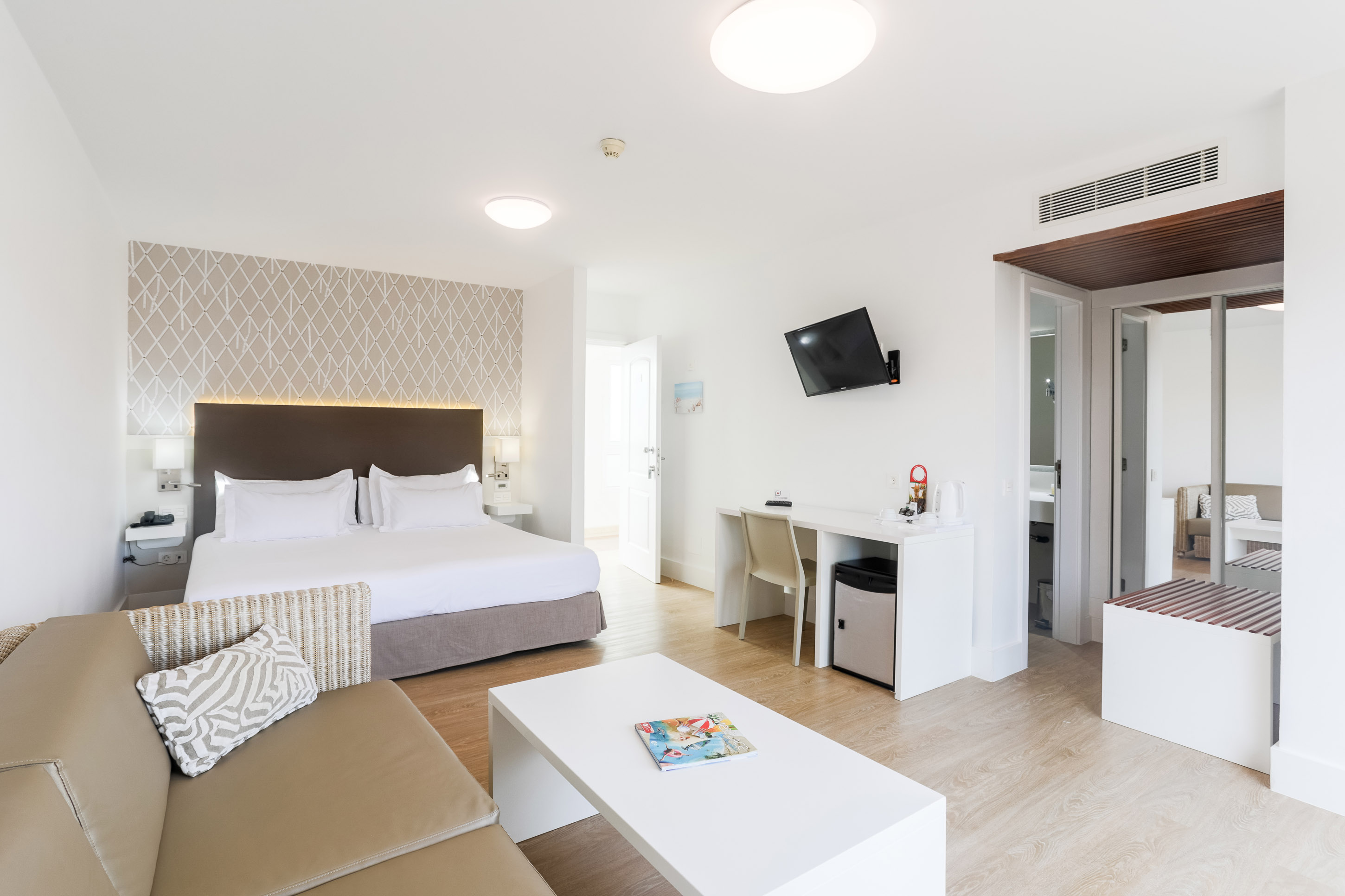 غرفة بسرير مزدوج أو سريرين منفصلين، Hotel Arena Suite - Adults Only 6/10