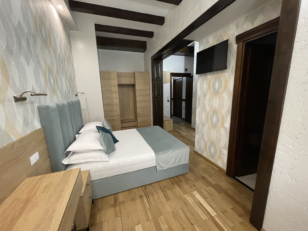 La Strada Boutique Villa 43/70
