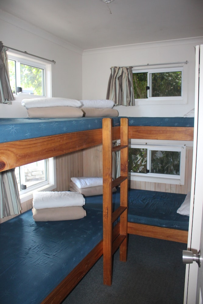 Lanis Holiday Island Caravan Park 48/67