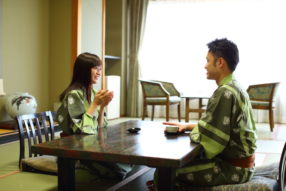 TSUKASA ROYAL HOTEL 50/72