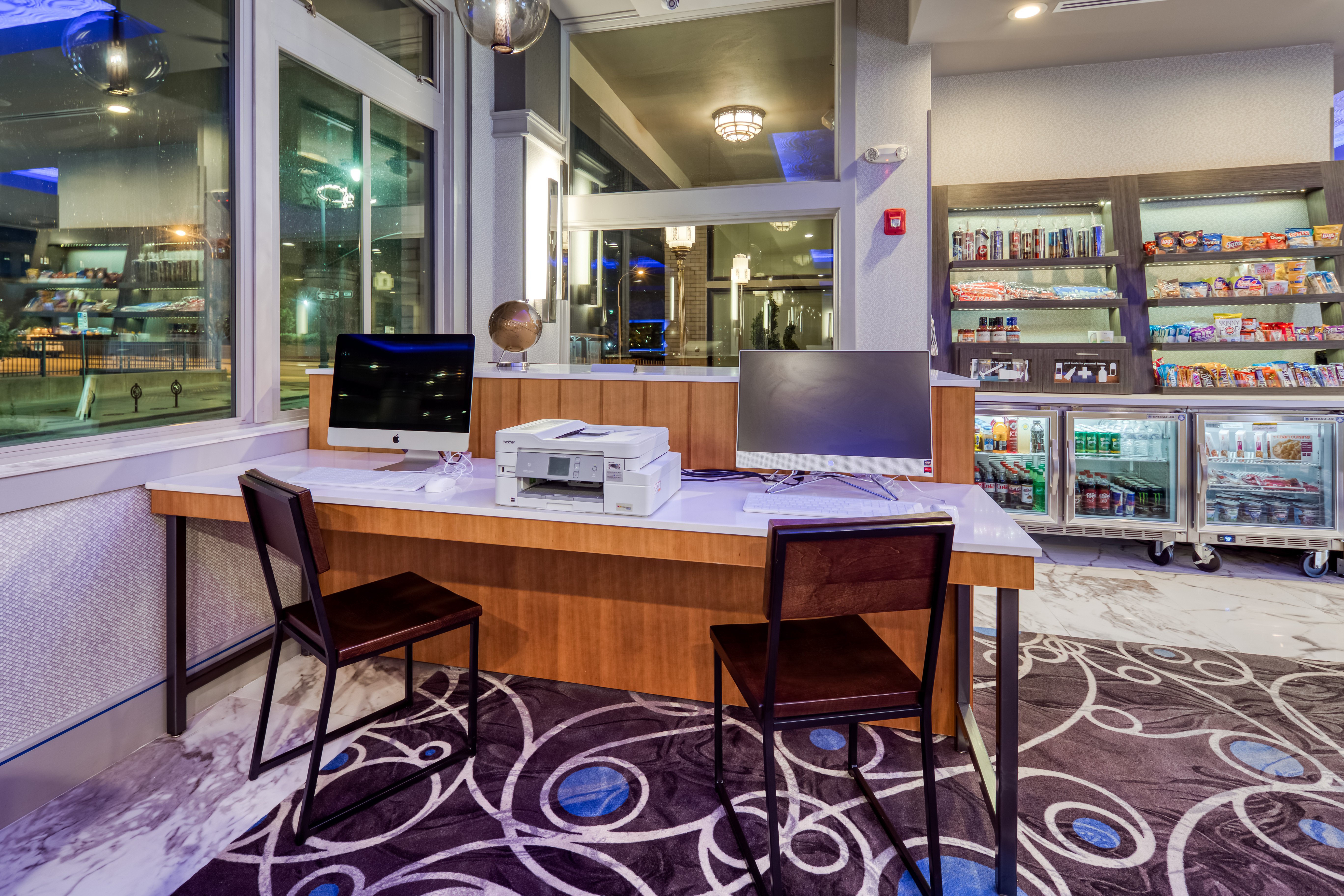 HOLIDAY INN EXPRESS KANSAS CITY DOWNTOWN 66/72