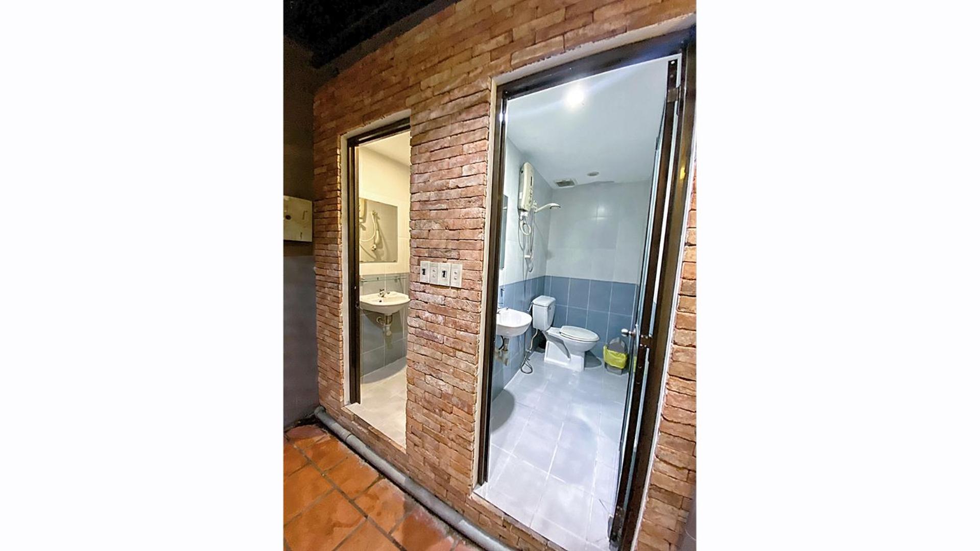 Quan San Guest House 20/20