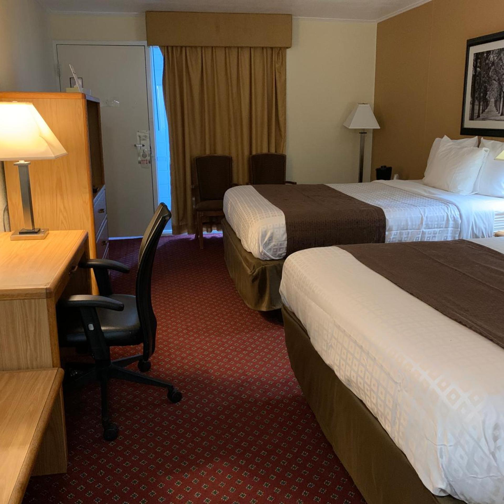 Red Carpet Inn & Suites 29/50