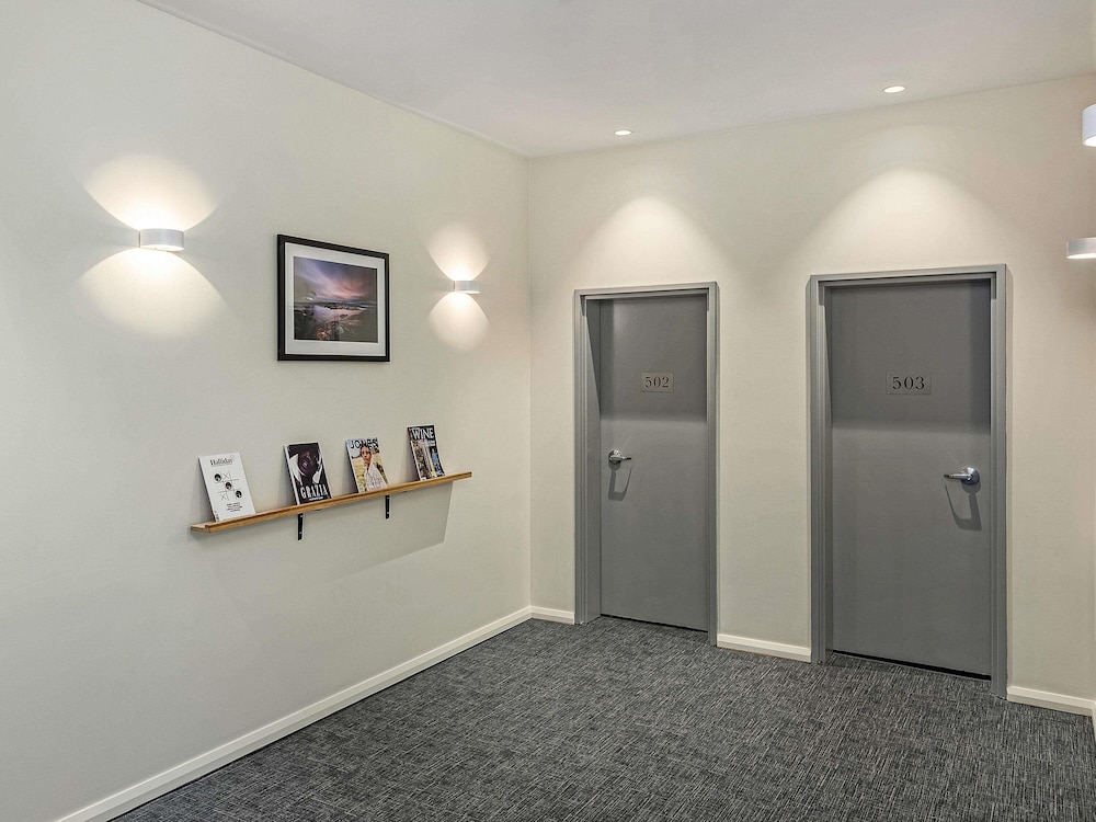 Mantra One Sandy Bay Road Hobart 33/64